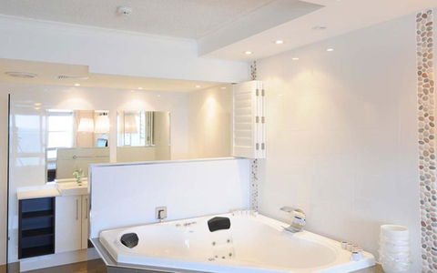 Pacific Plaza Apartments - Getaway Accommodation 40