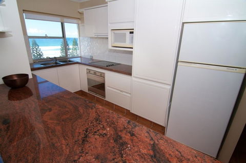 Pacific Plaza Apartments - Getaway Accommodation 18