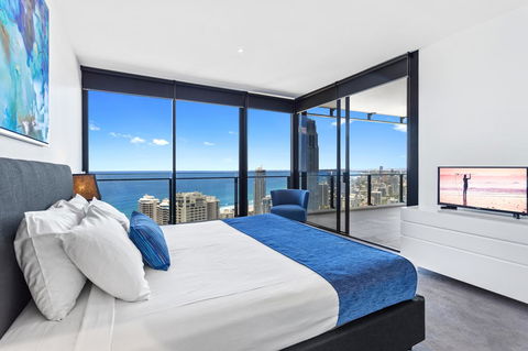 Holiday Holiday Circle On Cavill Apartments - Getaway Accommodation 41
