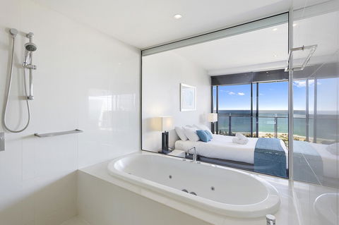 Holiday Holiday Circle On Cavill Apartments - Getaway Accommodation 14