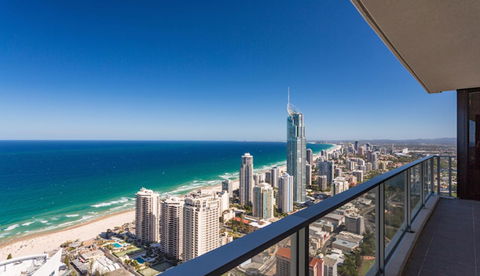 Holiday Holiday Circle On Cavill Apartments - Getaway Accommodation 37