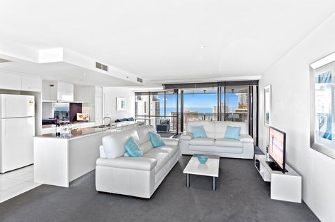 Holiday Holiday Circle On Cavill Apartments - Getaway Accommodation 33