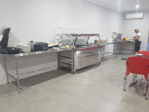 YAL Cairns - A Motel That Makes A Difference - Getaway Accommodation 11