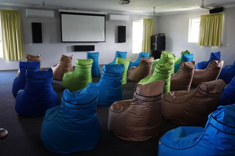 YAL Cairns - A Motel That Makes A Difference - Getaway Accommodation 4