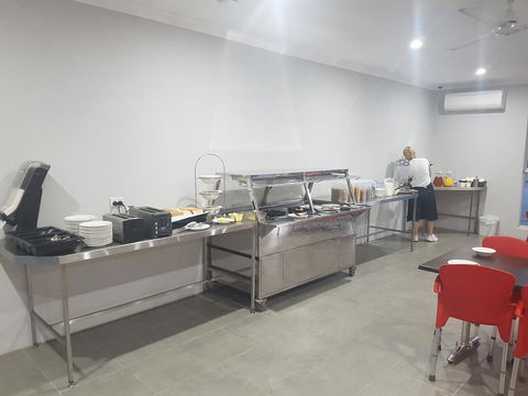 YAL Cairns - A Motel That Makes A Difference - Getaway Accommodation 15