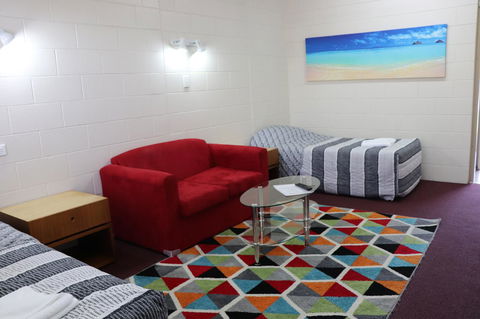YAL Cairns - A Motel That Makes A Difference - Getaway Accommodation 18