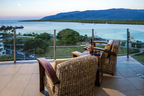 Jack And Newell Holiday Apartments - Getaway Accommodation 0