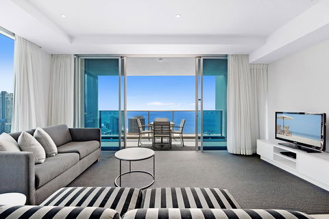 Number 1 H Residences - WiFi, Parking & More By Gold Coast Holidays - Getaway Accommodation 36