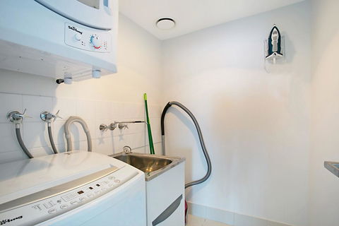 Number 1 H Residences - WiFi, Parking & More By Gold Coast Holidays - Getaway Accommodation 1