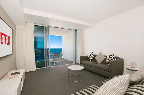 Number 1 H Residences - WiFi, Parking & More By Gold Coast Holidays - Getaway Accommodation 0