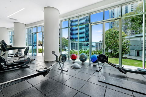 Number 1 H Residences - WiFi, Parking & More By Gold Coast Holidays - Getaway Accommodation 25