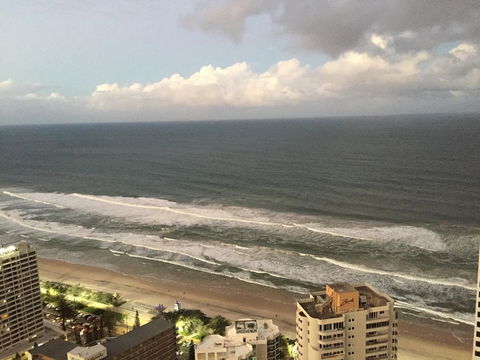 Number 1 H Residences - WiFi, Parking & More By Gold Coast Holidays - Getaway Accommodation 24