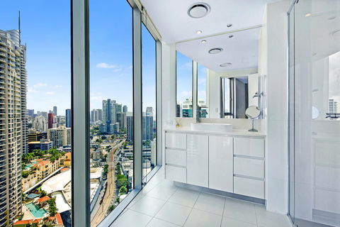 Number 1 H Residences - WiFi, Parking & More By Gold Coast Holidays - Getaway Accommodation 31