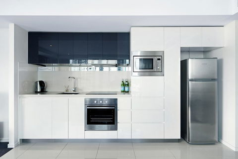 Number 1 H Residences - WiFi, Parking & More By Gold Coast Holidays - Getaway Accommodation 35
