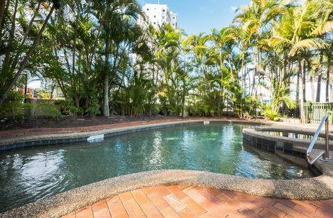 Surfers Hawaiian Holiday Apartments - Getaway Accommodation 22