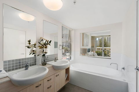 Wings Resort, Apartments And 2 Story Penthouses - We Accommodate - Getaway Accommodation 12
