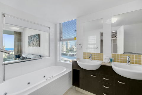 Wings Resort, Apartments And 2 Story Penthouses - We Accommodate - Getaway Accommodation 32
