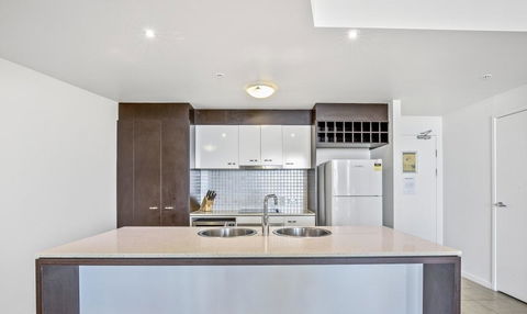 Wings Resort, Apartments And 2 Story Penthouses - We Accommodate - Getaway Accommodation 4
