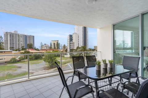 Wings Resort, Apartments And 2 Story Penthouses - We Accommodate - Getaway Accommodation 15