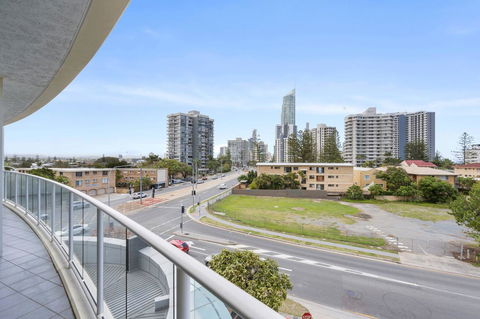 Wings Resort, Apartments And 2 Story Penthouses - We Accommodate - Getaway Accommodation 16