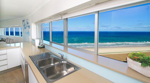 Narrowneck Court Holiday Apartments - Getaway Accommodation 5