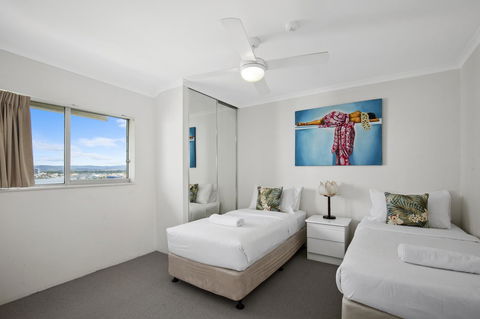 Narrowneck Court Holiday Apartments - Getaway Accommodation 22