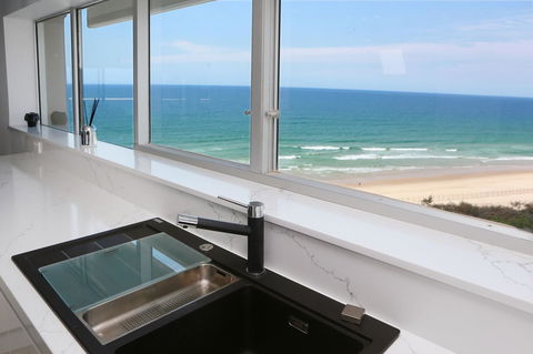 Narrowneck Court Holiday Apartments - Getaway Accommodation 30