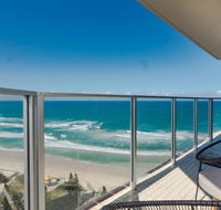 Hi Surf Beachfront Resort Apartments - Getaway Accommodation