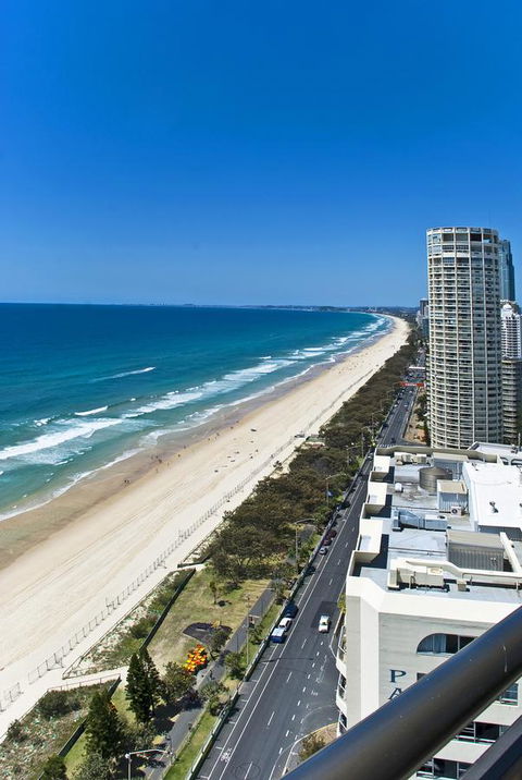 Hi Surf Beachfront Resort Apartments - Getaway Accommodation 33