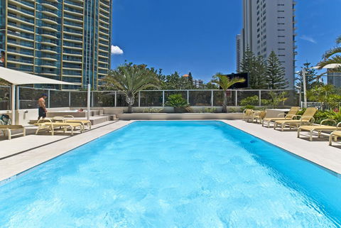 Hi Surf Beachfront Resort Apartments - Getaway Accommodation 11