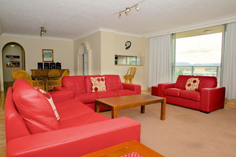 Hi Surf Beachfront Resort Apartments - Getaway Accommodation 17