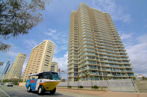 Hi Surf Beachfront Resort Apartments - Getaway Accommodation 27