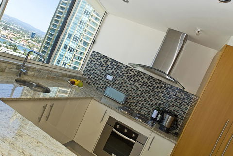 Hi Surf Beachfront Resort Apartments - Getaway Accommodation 38