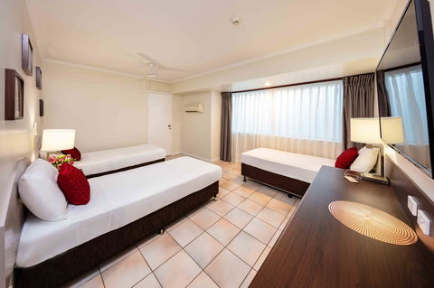 Hides Hotel - Getaway Accommodation 9