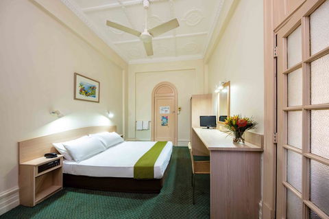 Hides Hotel - Getaway Accommodation 15