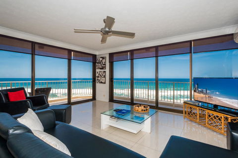 Breakers North Absolute Beachfront Apartments - Official - Getaway Accommodation 24