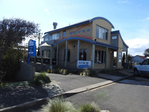 Waves Luxury Suites - Getaway Accommodation 2