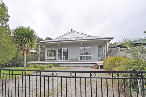 WELCOME BREAK - PET FRIENDLY - Getaway Accommodation 0