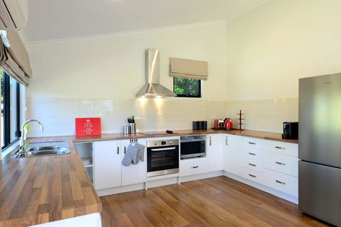Wild Rose Cottage- Kiaroo, Kangaroo Valley - Getaway Accommodation 1