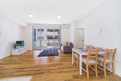 Wolli Creek Airport Serviced 2 Bedroom Apartment - Getaway Accommodation 2