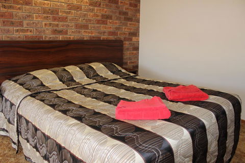 Woomargama Motel - Getaway Accommodation 2