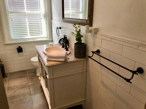 YSG The Edward Townhouse 153 - Walk To Town - Getaway Accommodation 3