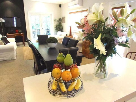 YSG The Edward Townhouse 157 - Steps To Town - Getaway Accommodation 0