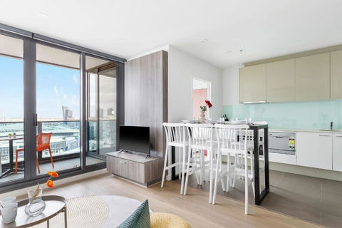 A 2BR Apt With Harbour Views And FREE Parking - Getaway Accommodation 3