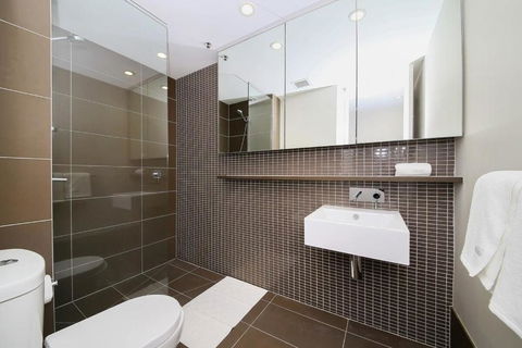 A Comfy Albert Park Apt Next To Grand Prix Circuit - Getaway Accommodation 4