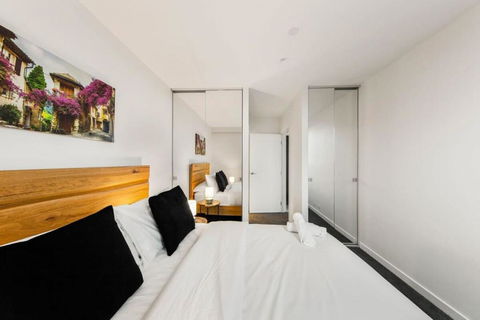 A Lux 2BR Apt With Panoramic Views, FREE Parking - Getaway Accommodation 1