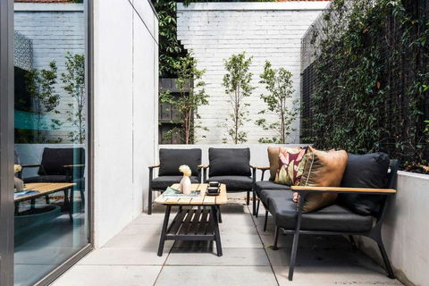 A Lux 3BR Townhouse In South Yarra FREE Parking - Getaway Accommodation 4