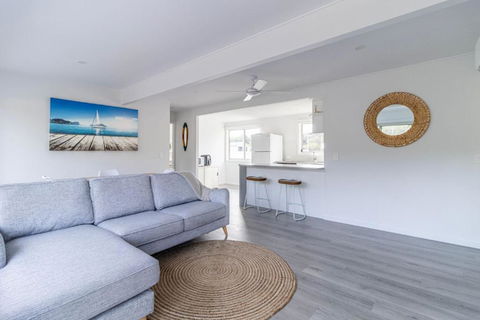 A Lyttle Bit Of Paradise - Getaway Accommodation 2