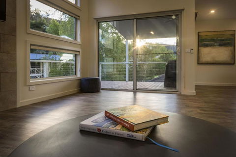 A Pear Tree Loft - Getaway Accommodation 3