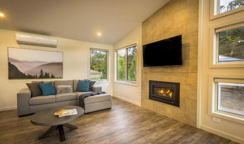 A Pear Tree Loft - Getaway Accommodation 2